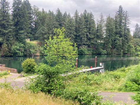 estacada lake boat ramp|e Milo McIver